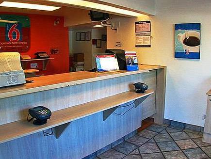 Trung tâm hội nghị