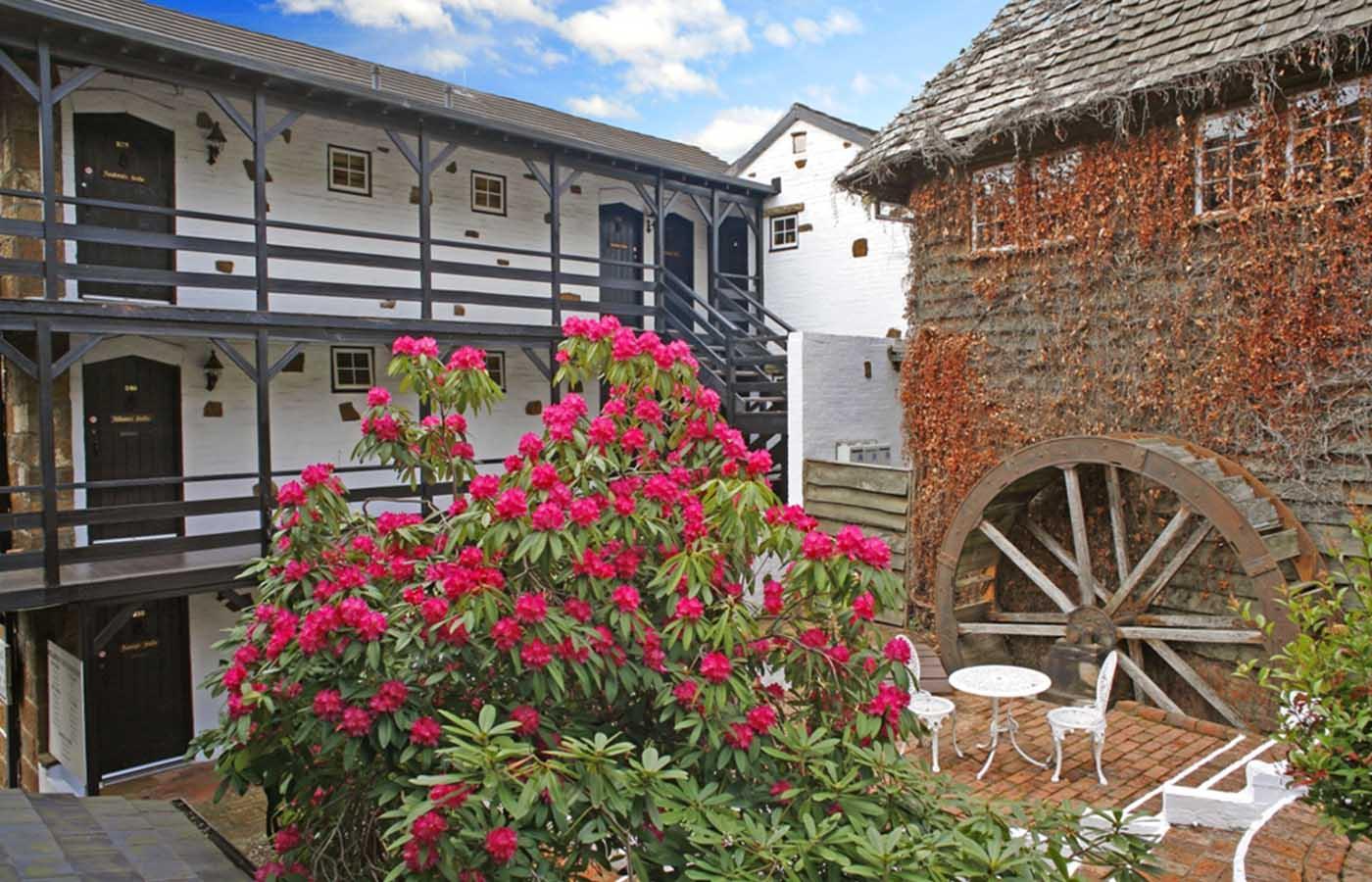 Ngoại cảnh khách sạn