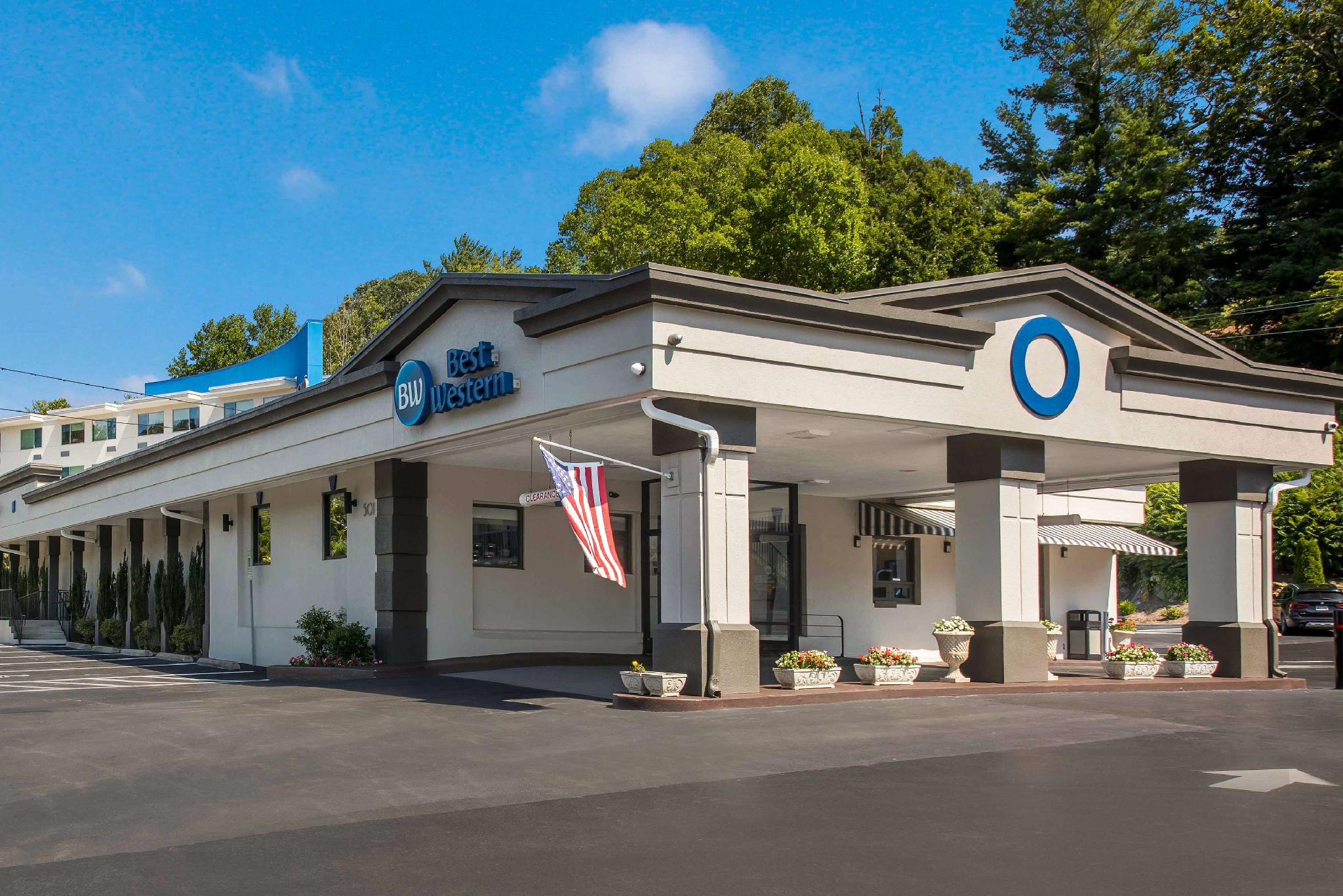 Ngoại cảnh khách sạn