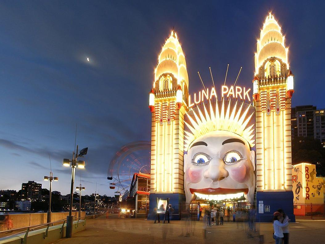 Nơi tham quan gần đây