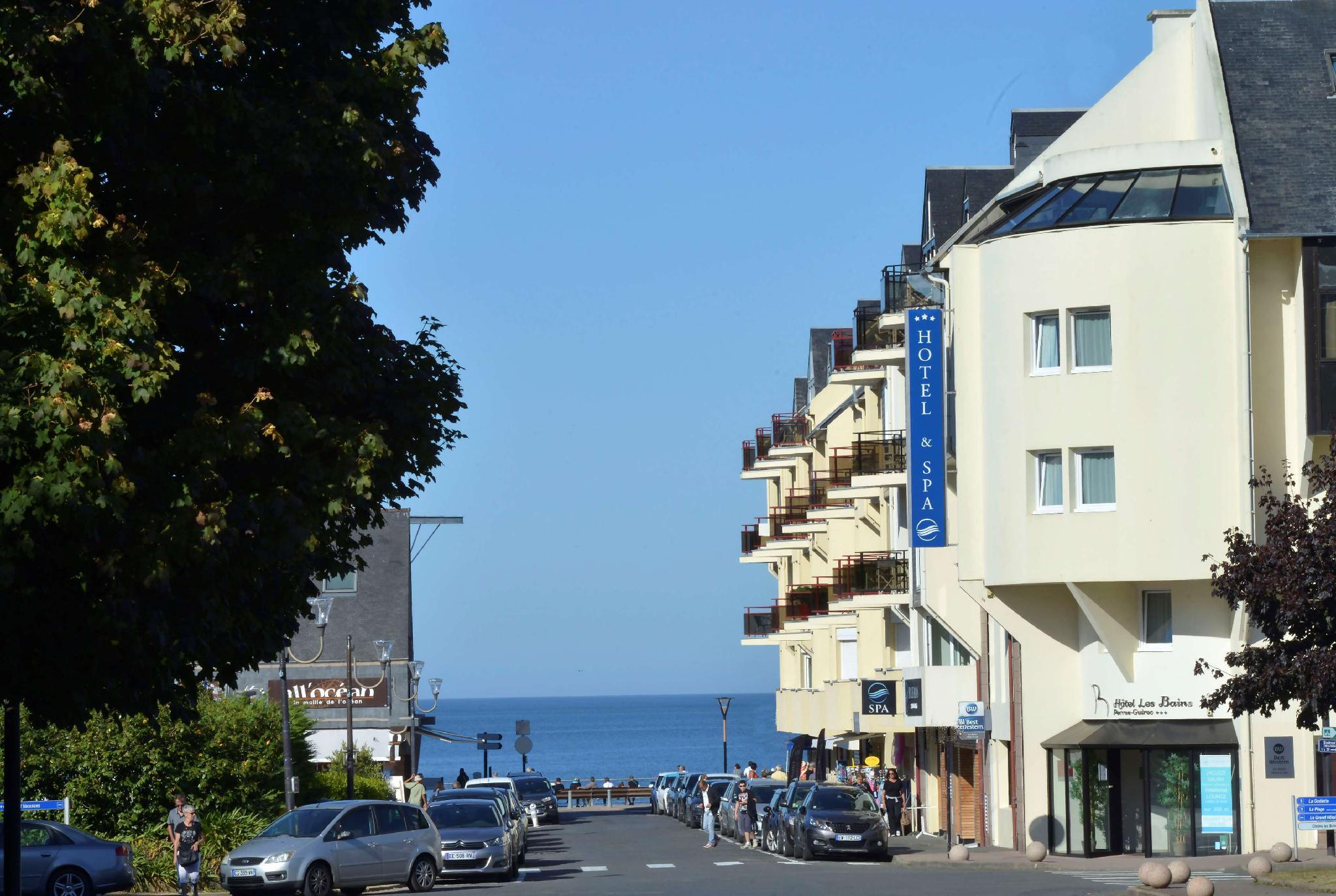 Ngoại cảnh khách sạn