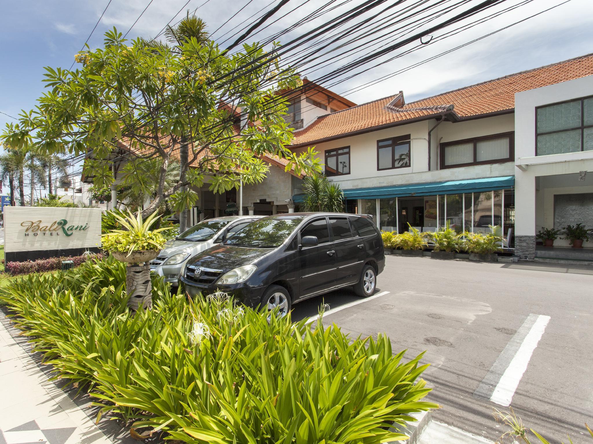 Ngoại cảnh khách sạn