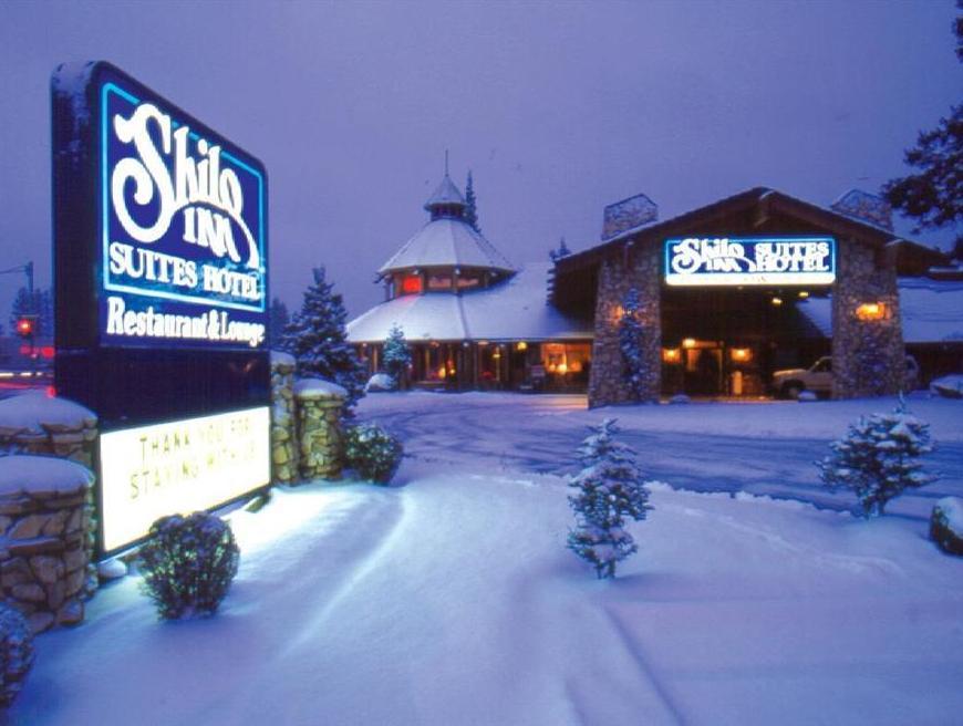 Ngoại cảnh khách sạn