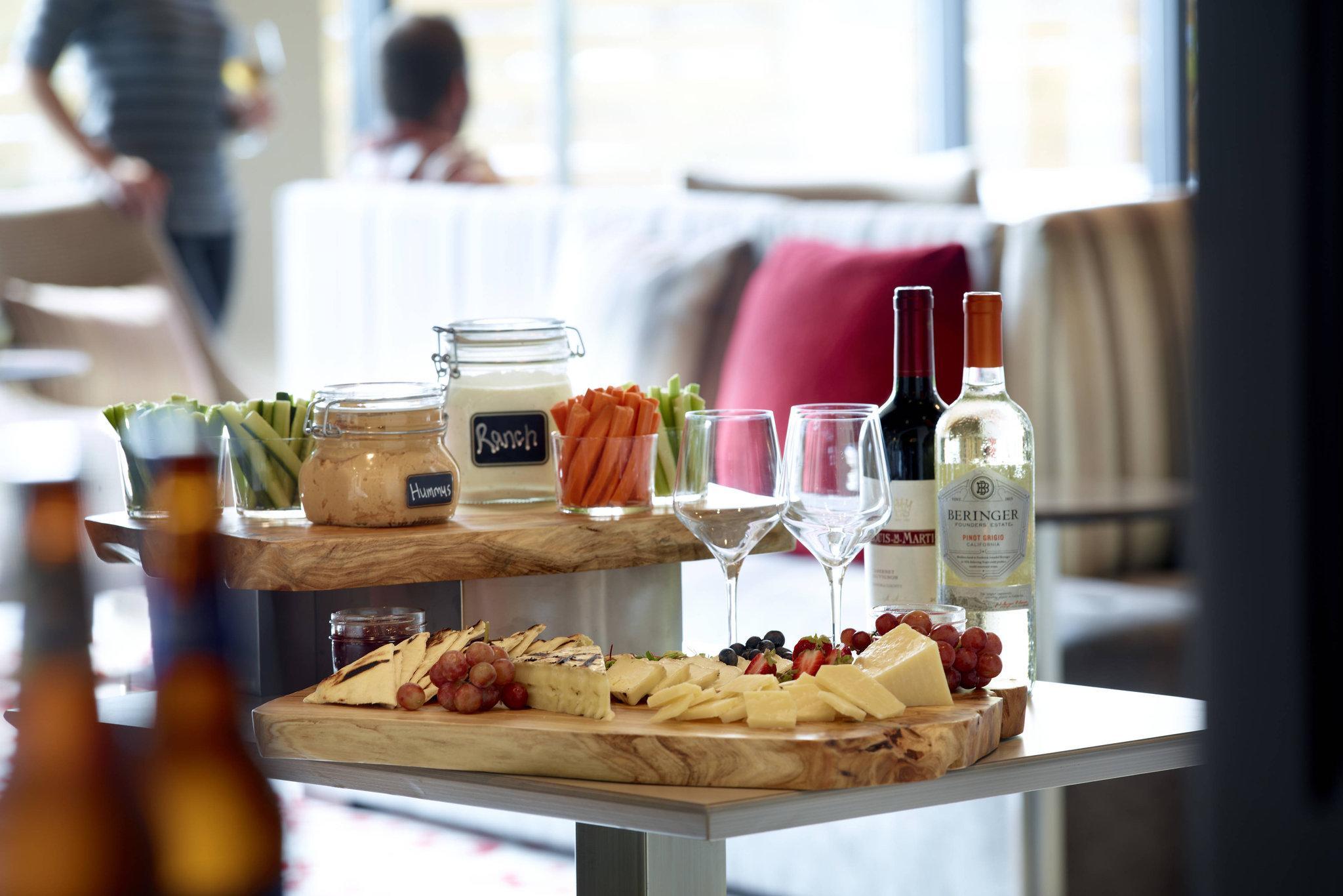 Đồ ăn và thức uống