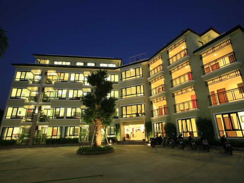 Ngoại cảnh khách sạn