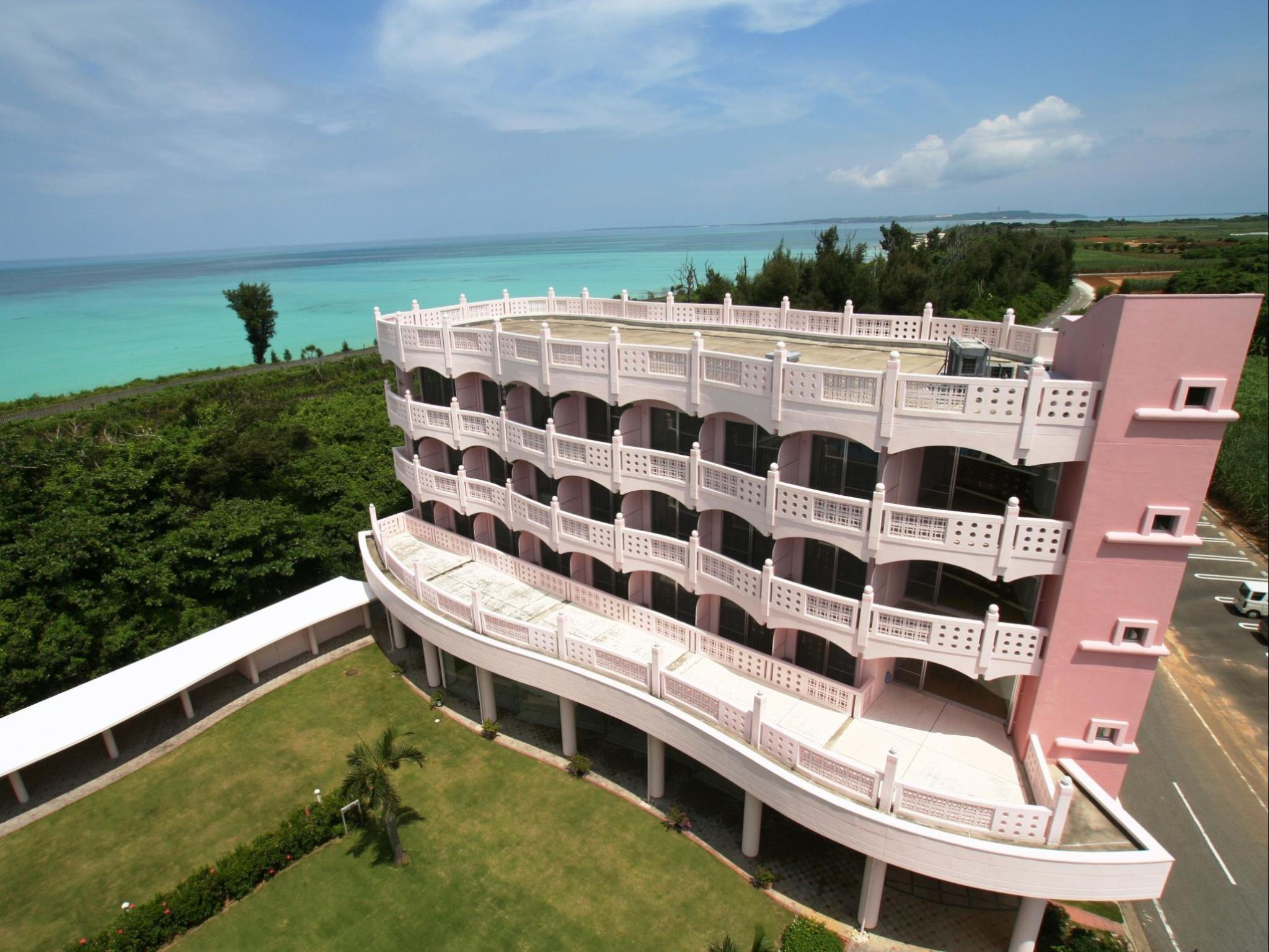 Ngoại cảnh khách sạn