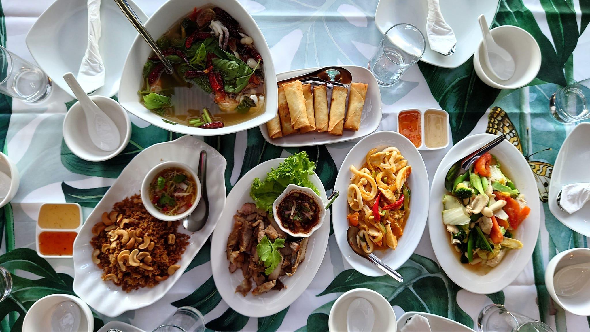 Đồ ăn và thức uống