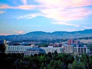 Khu vực xung quanh