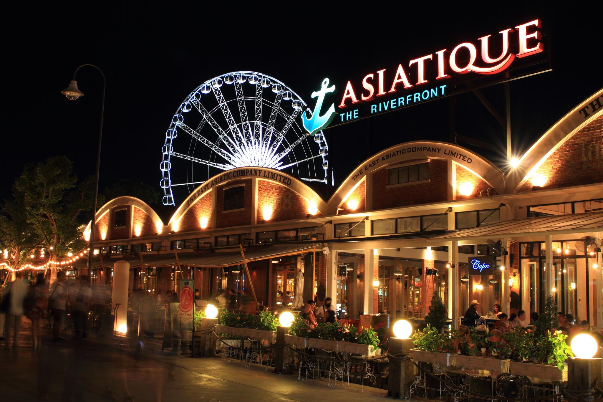 Nơi tham quan gần đây