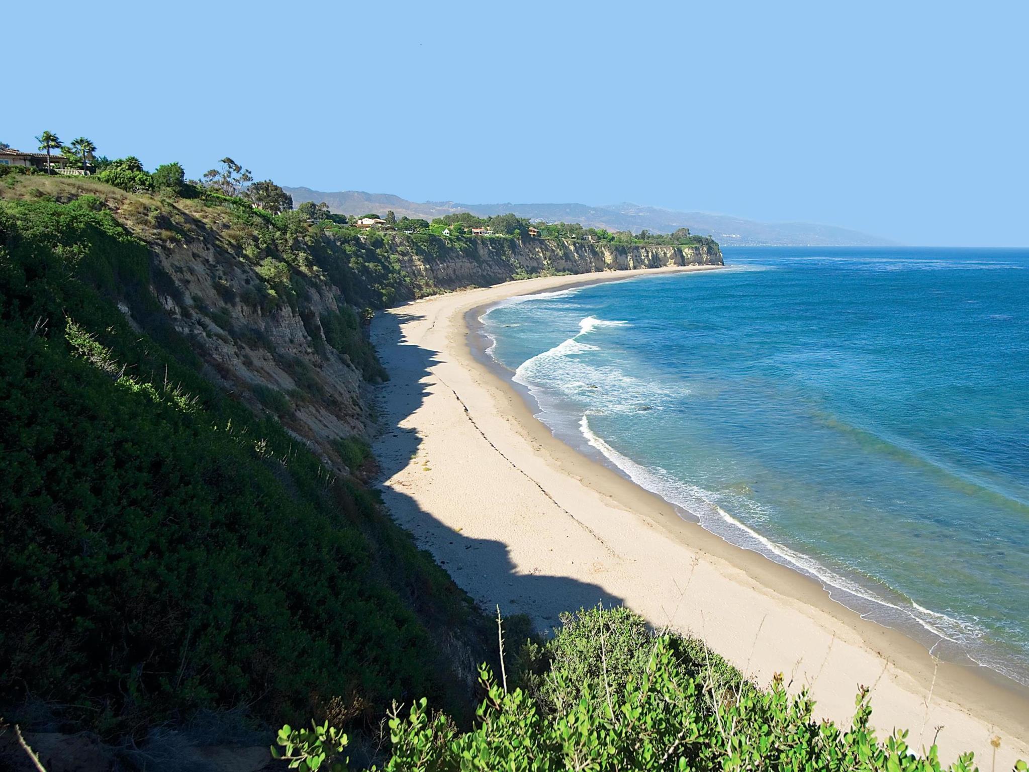 Nơi tham quan gần đây