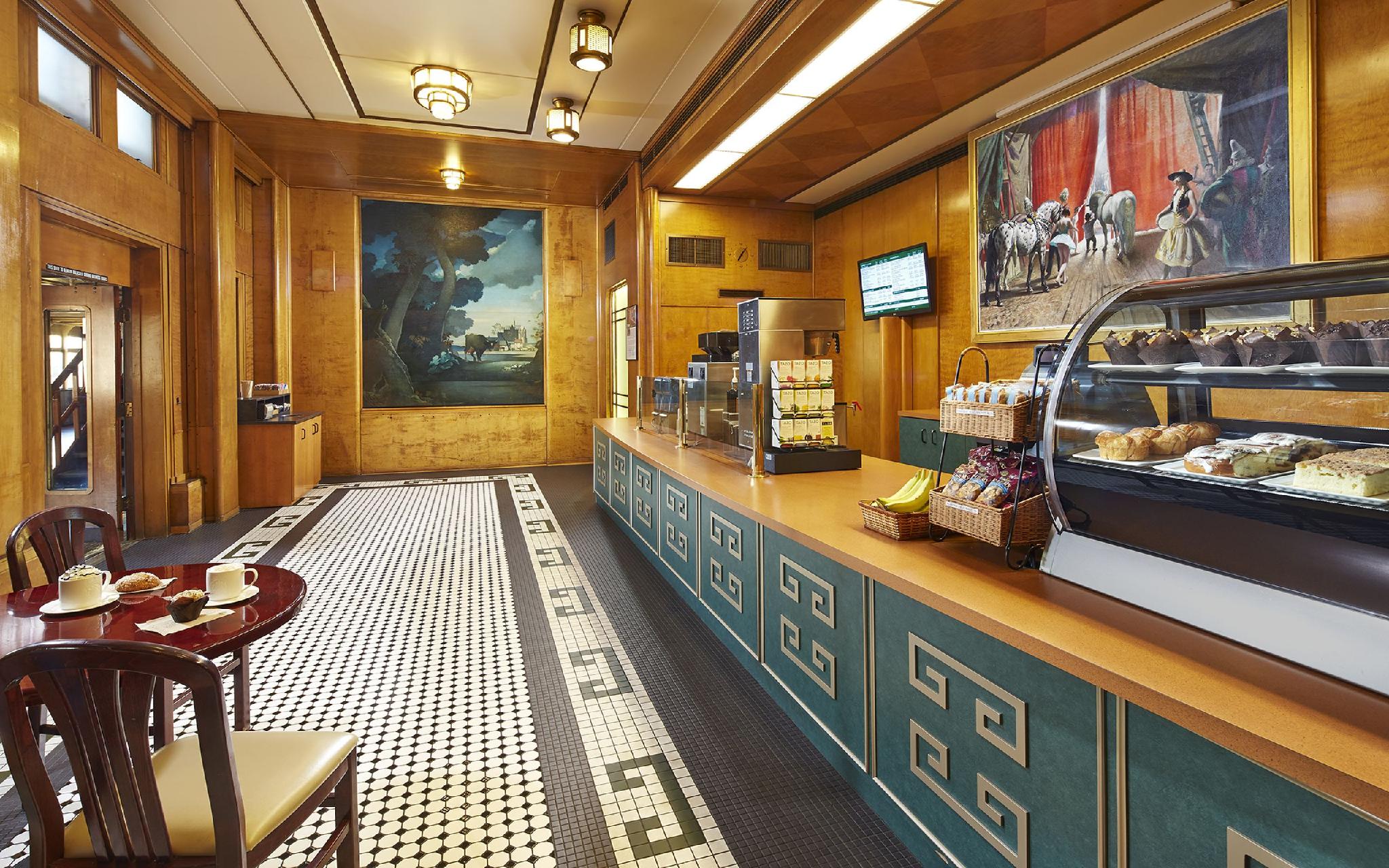 Đồ ăn và thức uống