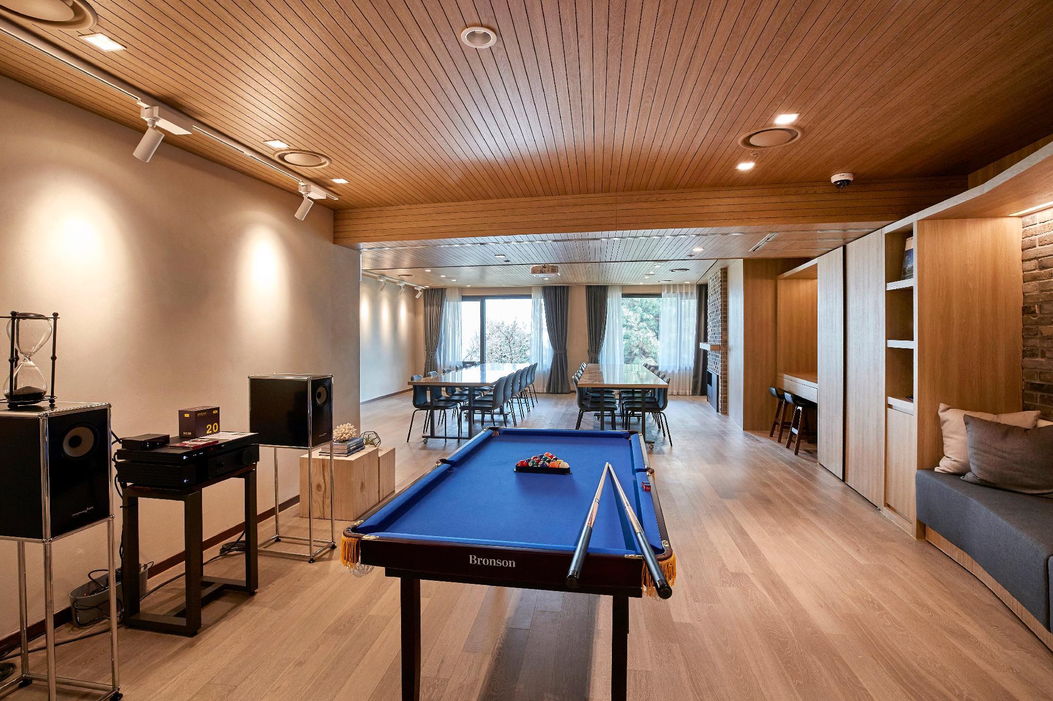 Tiện nghi giải trí