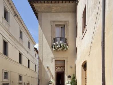 Ngoại cảnh khách sạn