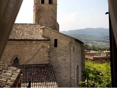 Khu vực xung quanh