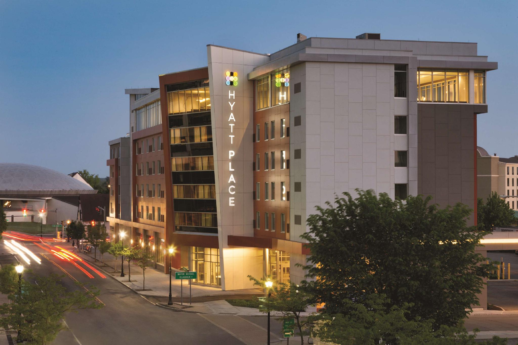 Ngoại cảnh khách sạn