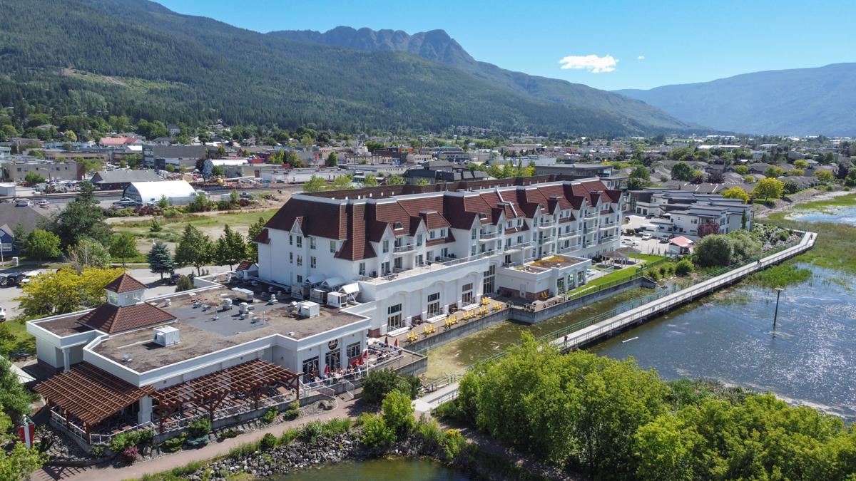 Ngoại cảnh khách sạn