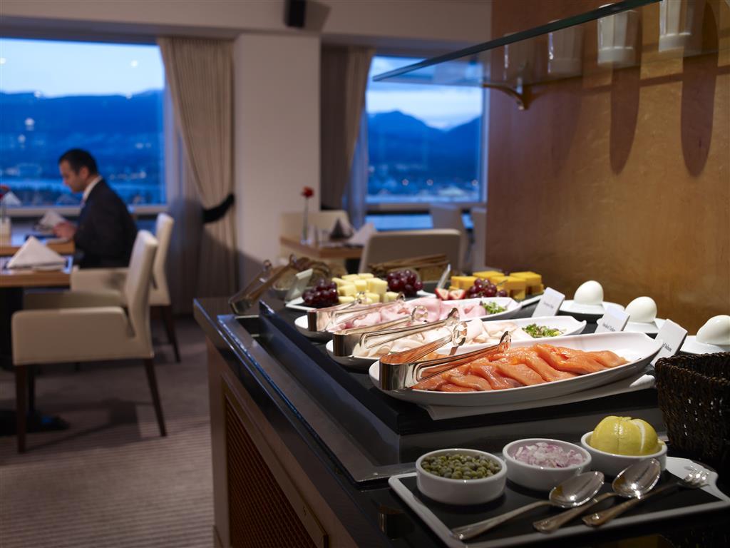 Đồ ăn và thức uống