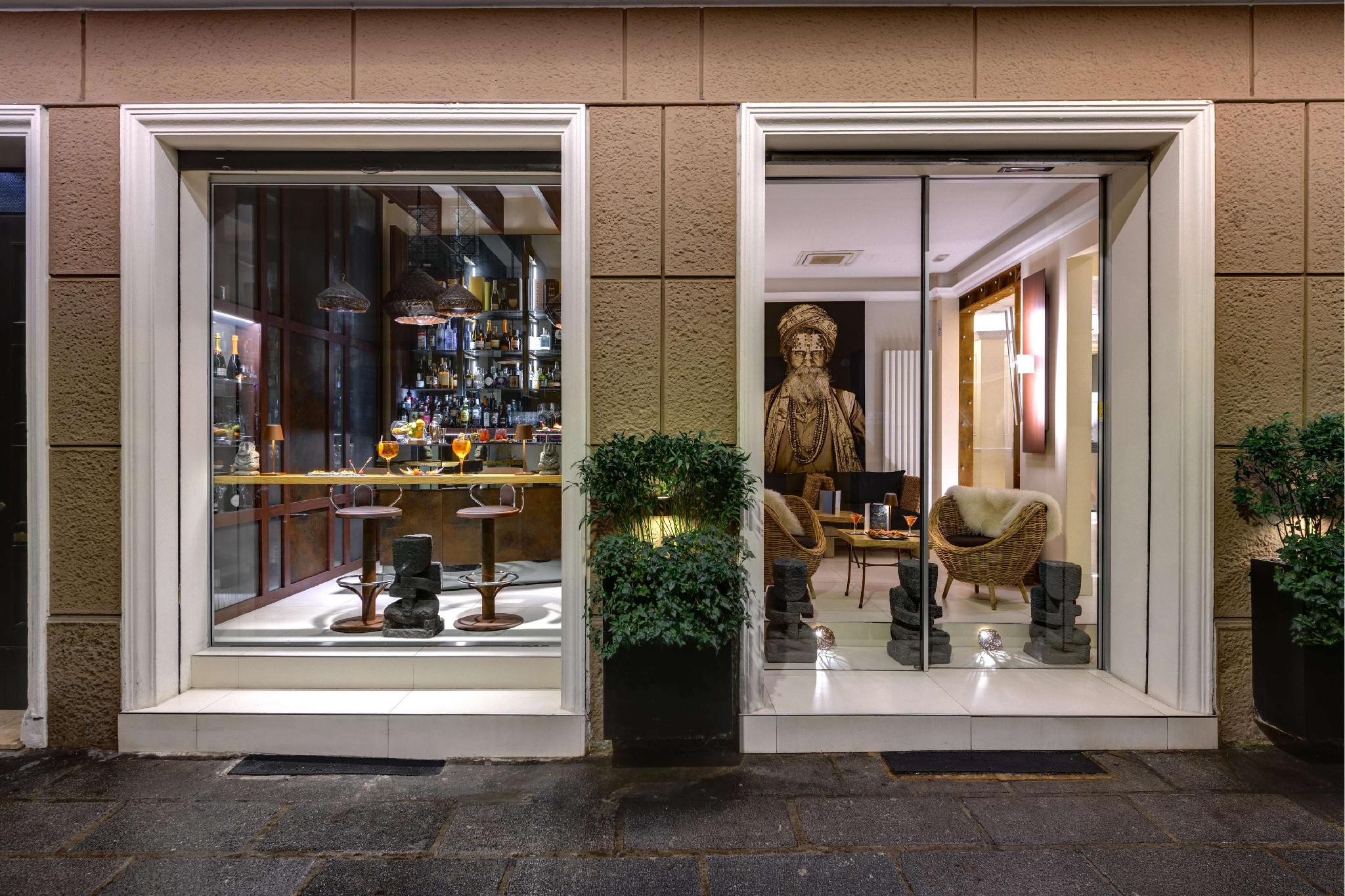 Ngoại cảnh khách sạn