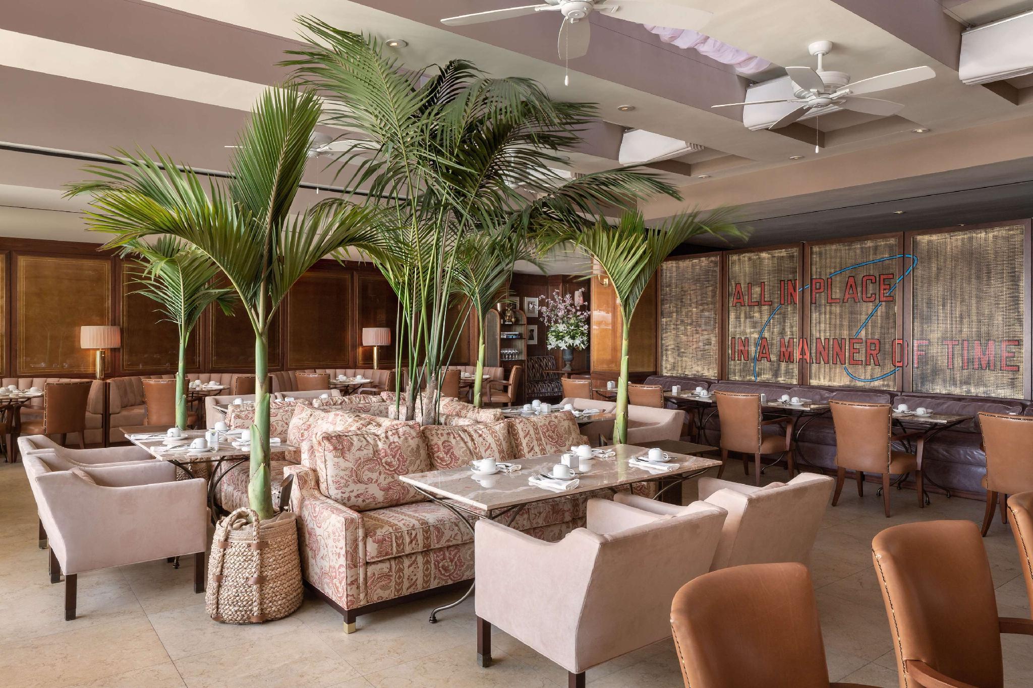 Ngoại cảnh khách sạn