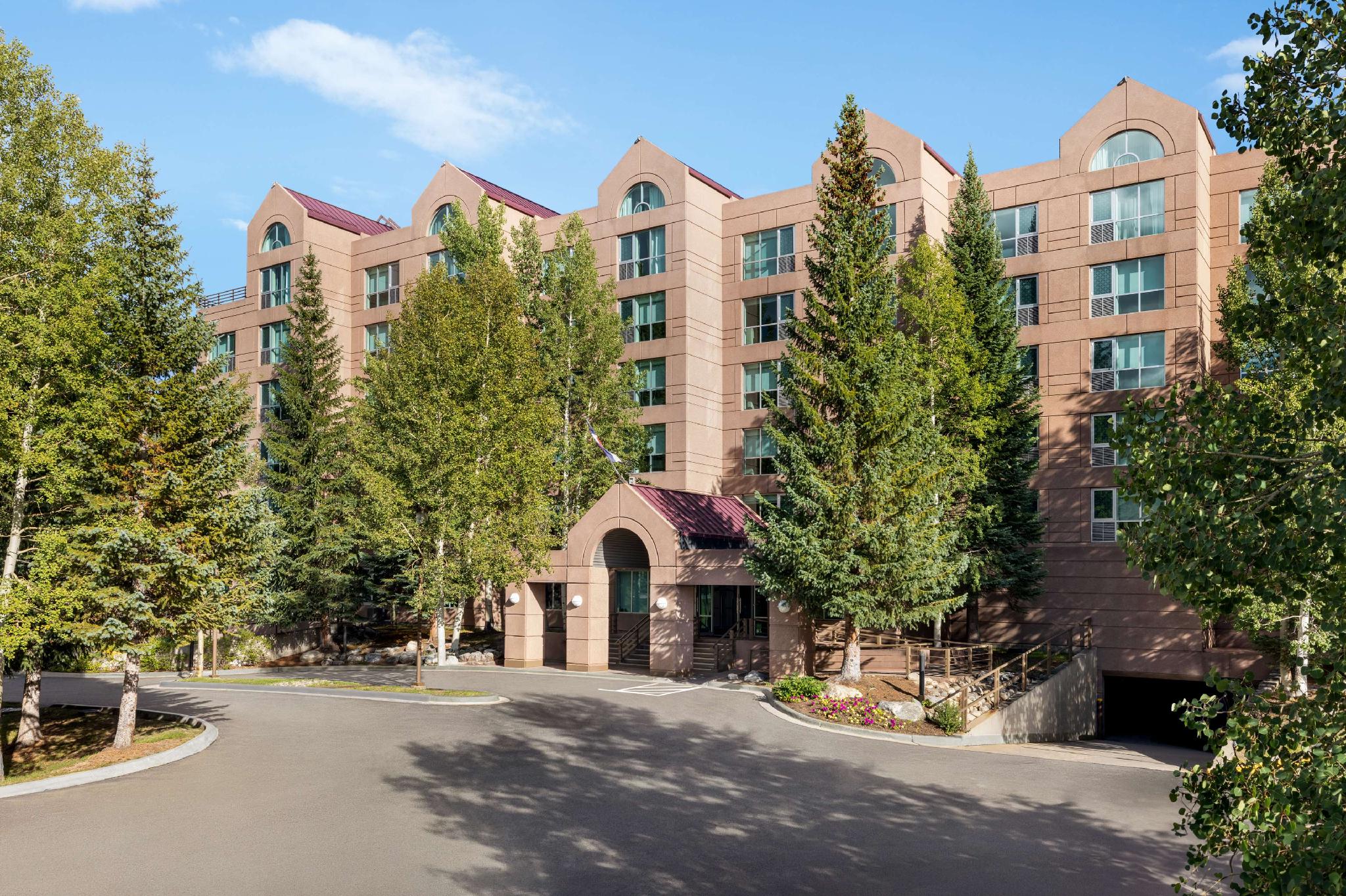 Ngoại cảnh khách sạn