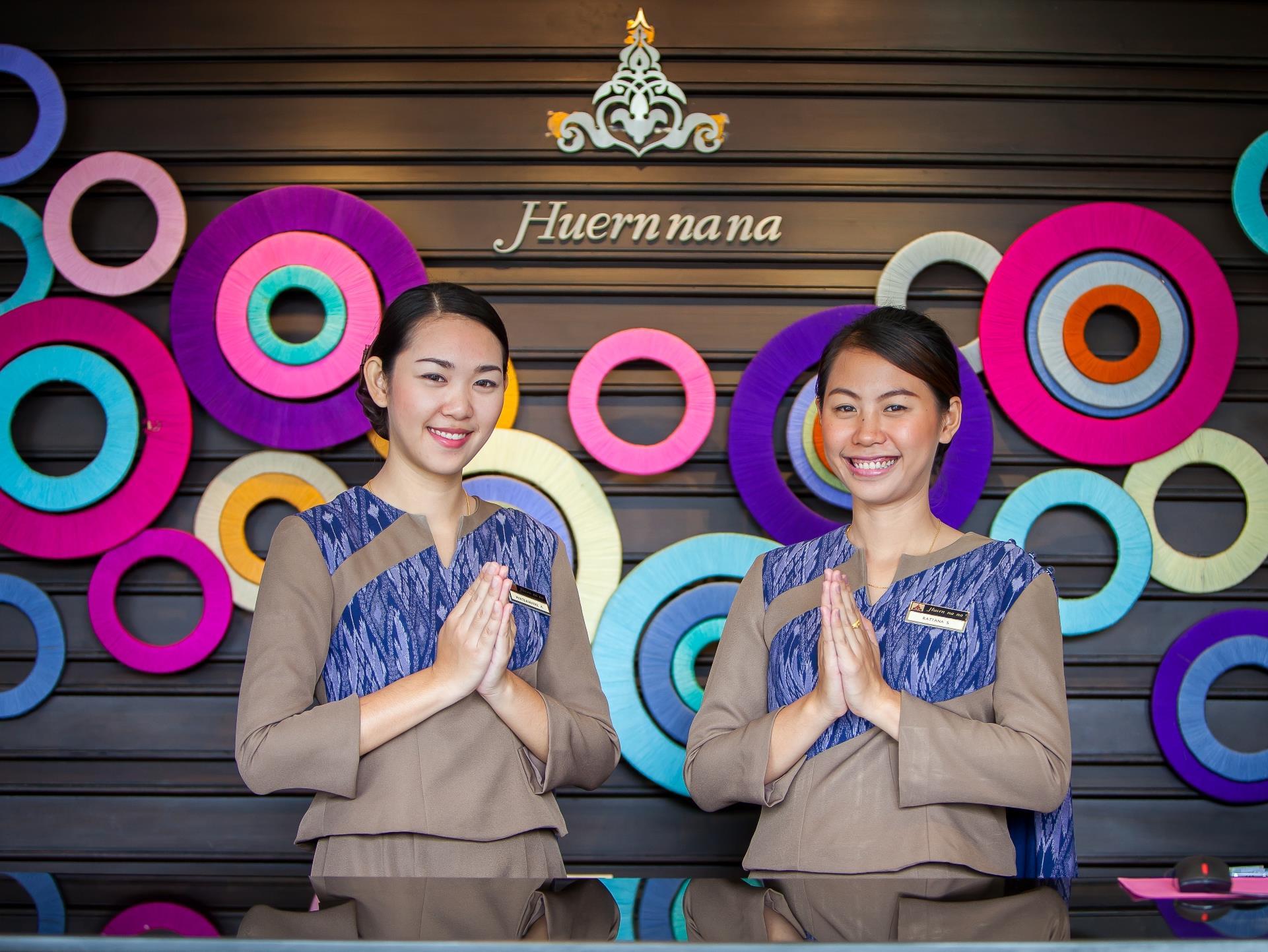 Khu vực lễ tân