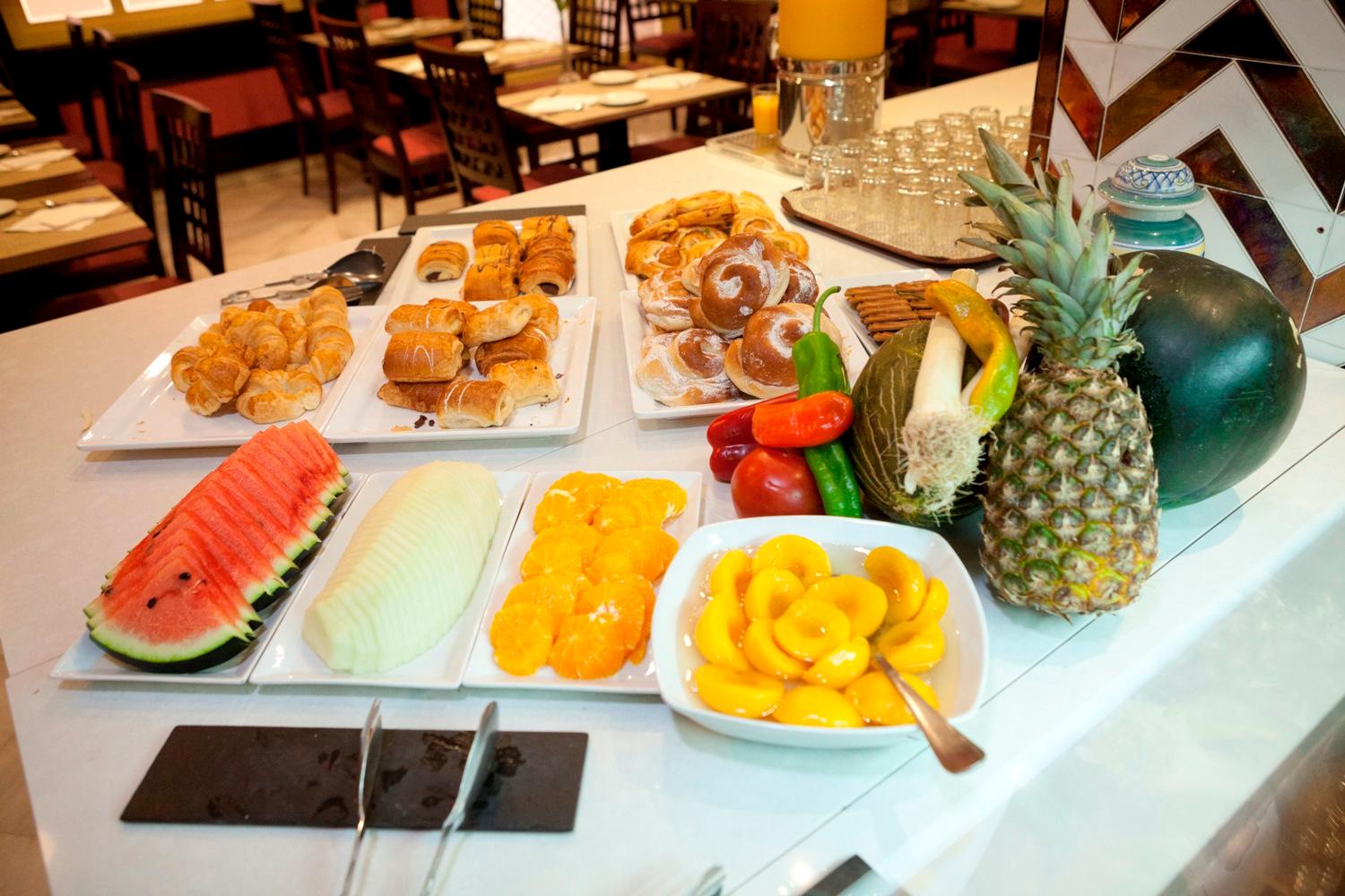 Đồ ăn và thức uống