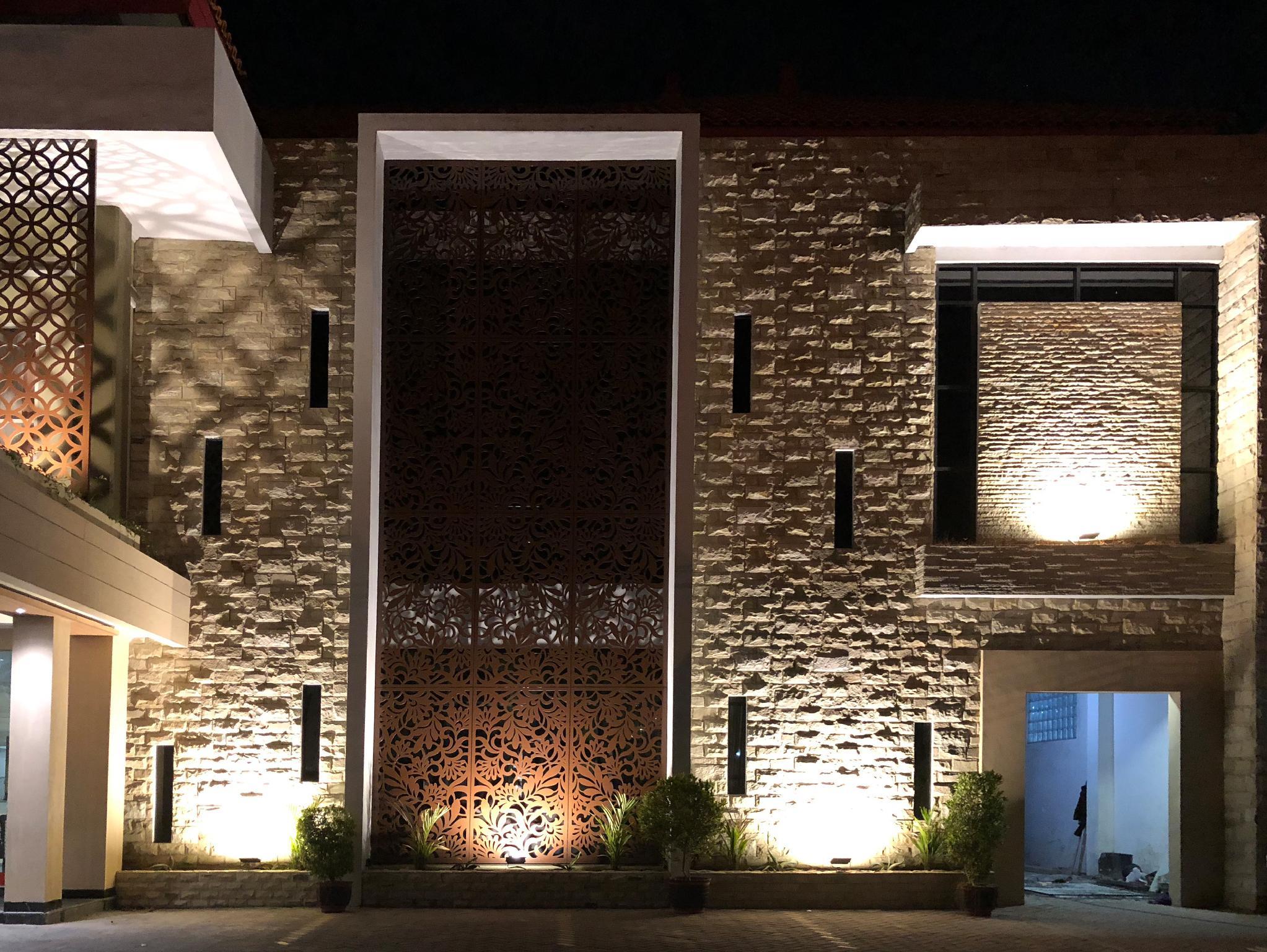 Ngoại cảnh khách sạn