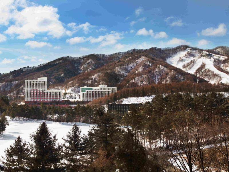 Khu vực xung quanh