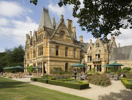 Ngoại cảnh khách sạn