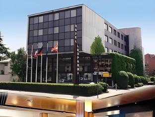 Ngoại cảnh khách sạn