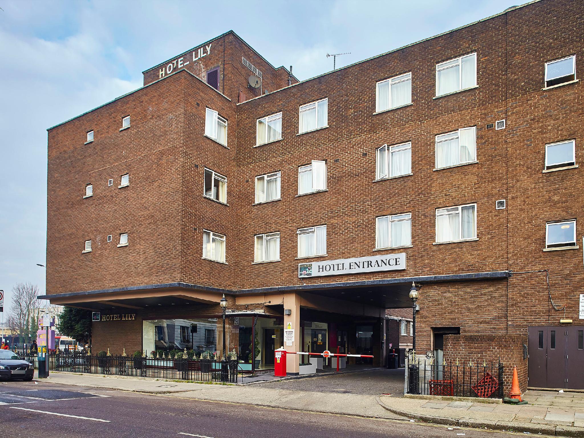 Ngoại cảnh khách sạn