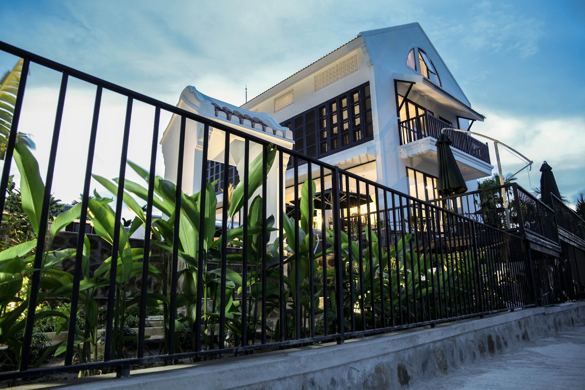 Ngoại cảnh khách sạn