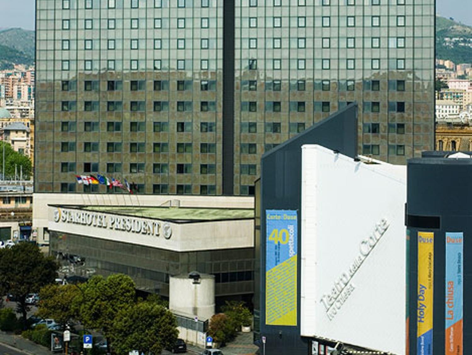 Ngoại cảnh khách sạn