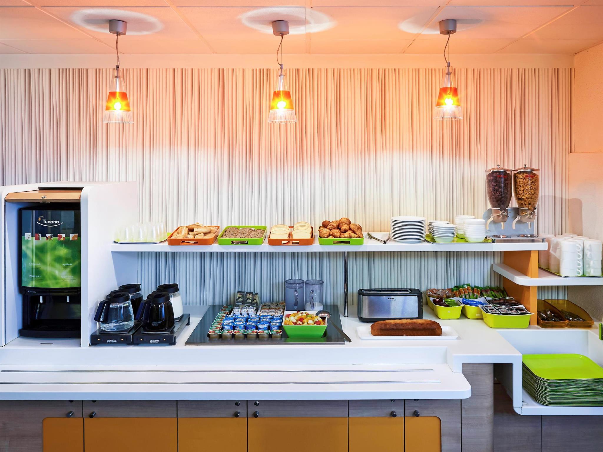 Đồ ăn và thức uống