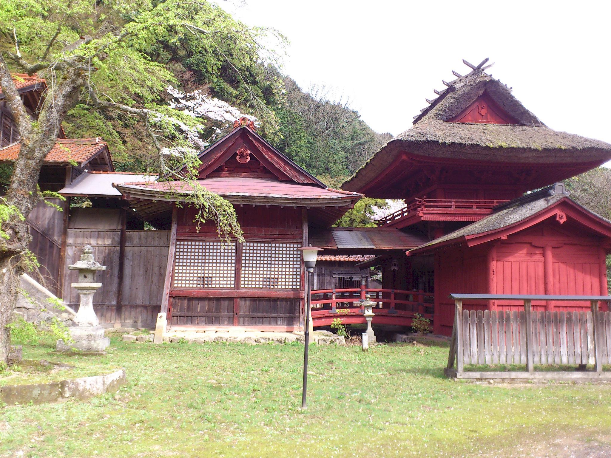 Nơi tham quan gần đây