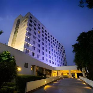 Ngoại cảnh khách sạn