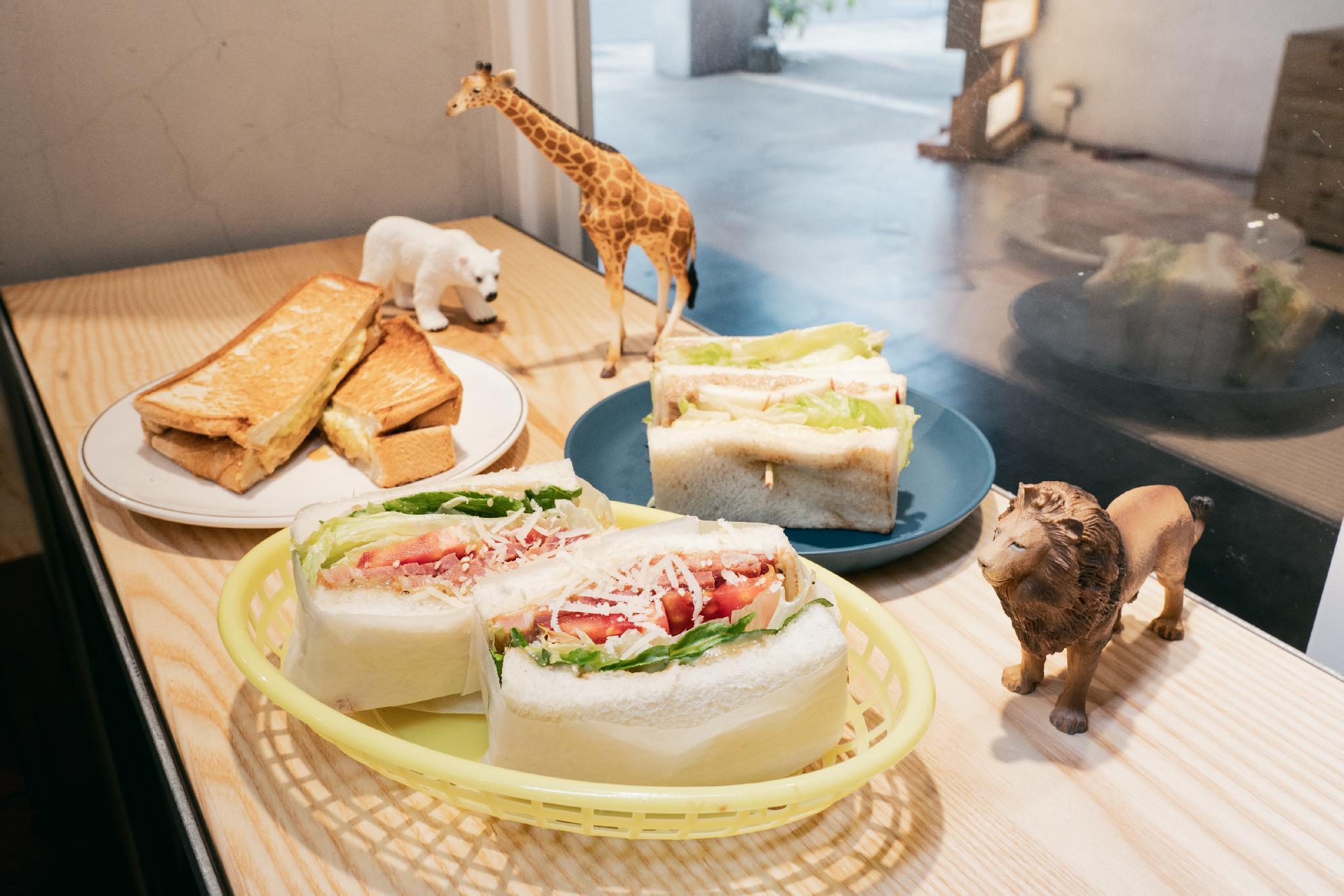 Đồ ăn và thức uống