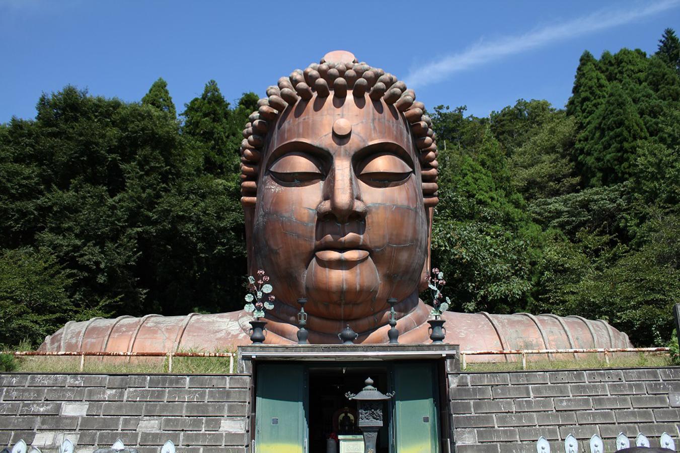 Khu vực xung quanh