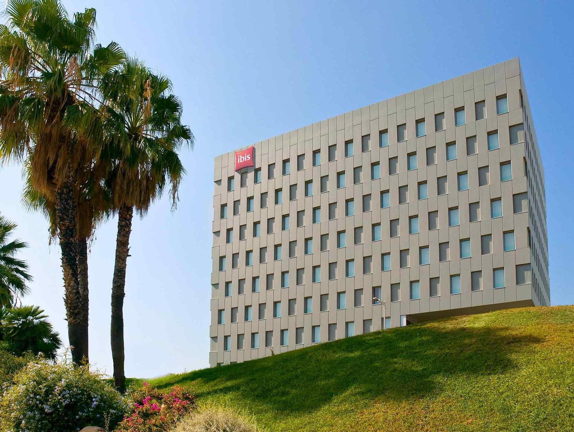 Ngoại cảnh khách sạn