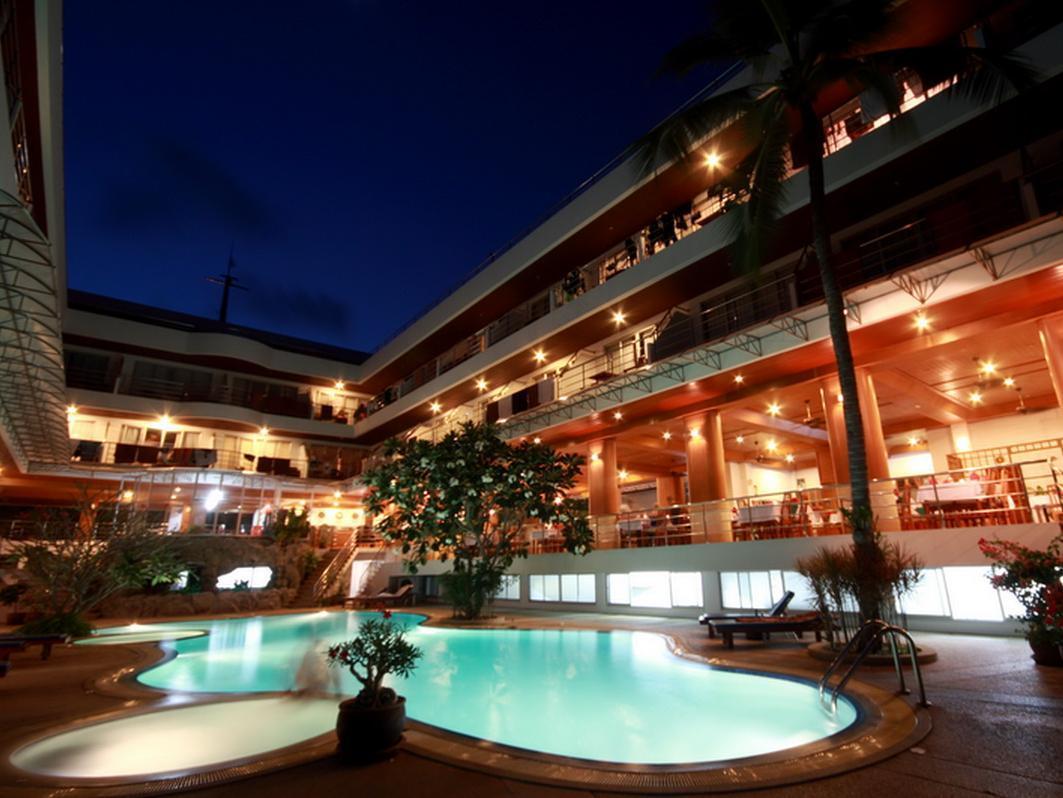 Ngoại cảnh khách sạn