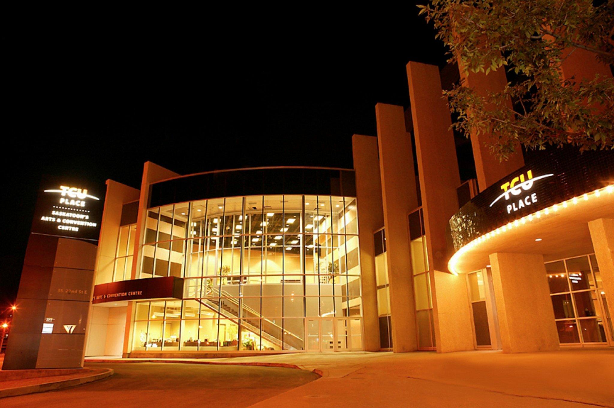 Nơi tham quan gần đây