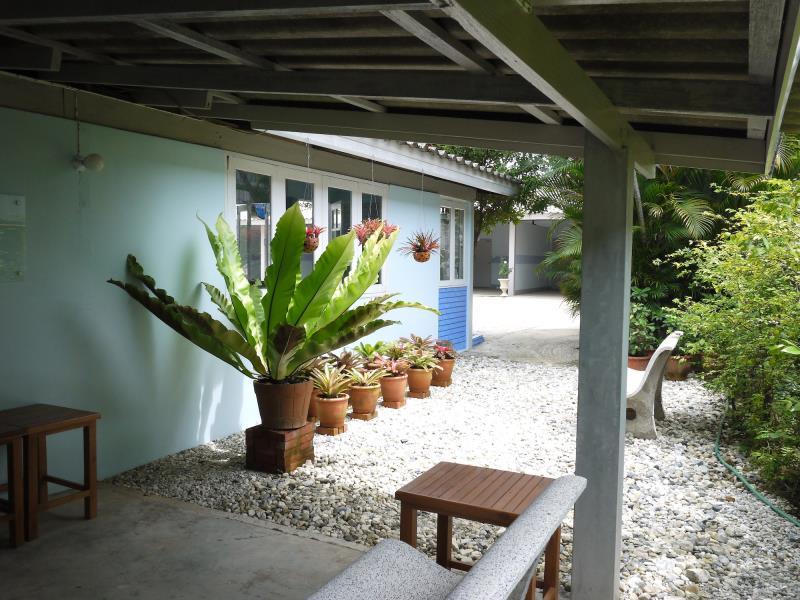 Ngoại cảnh khách sạn