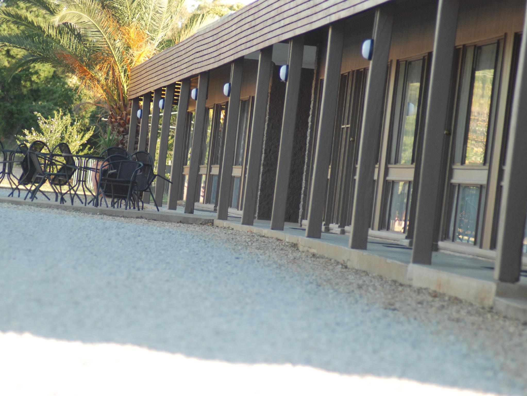 Ngoại cảnh khách sạn