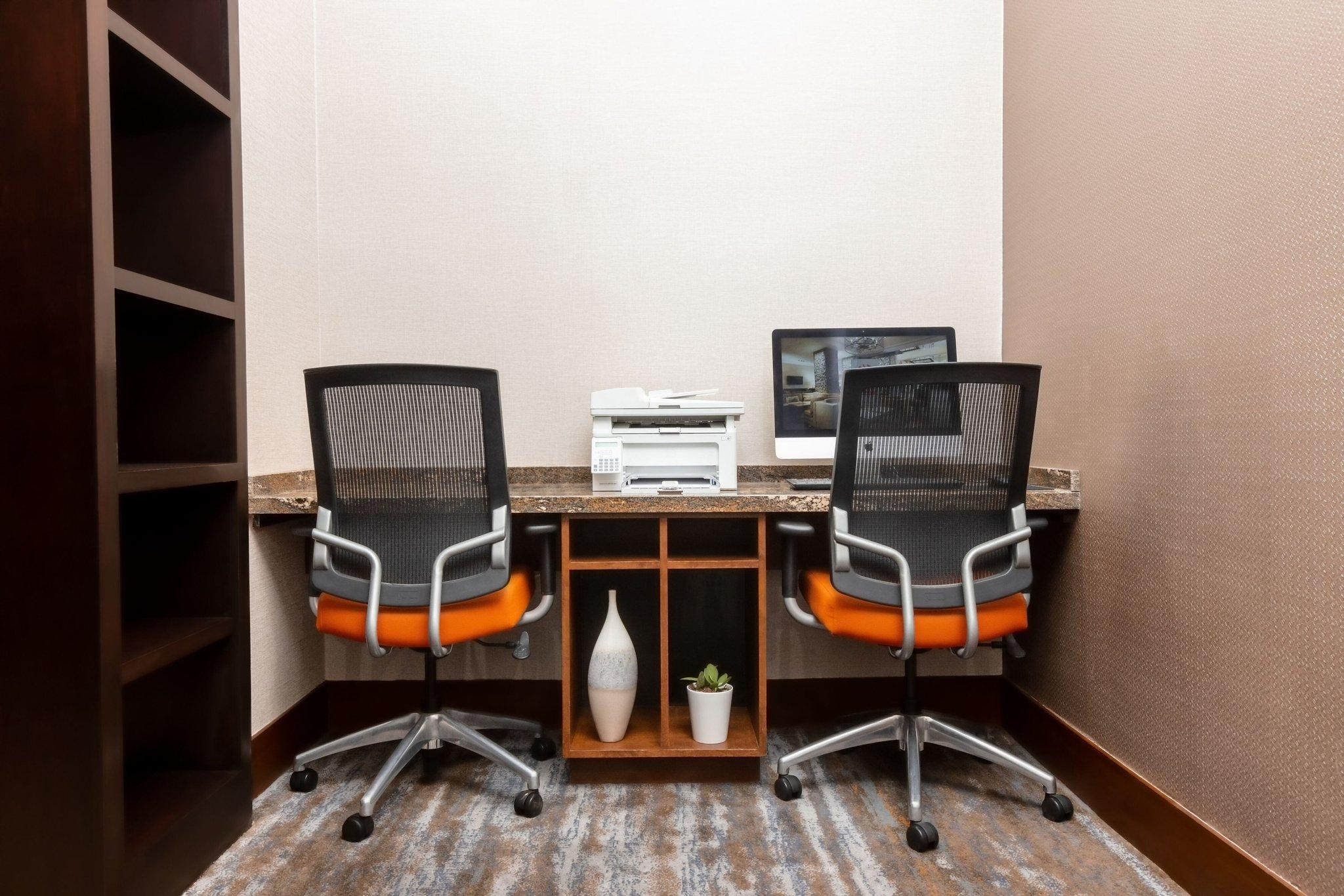 Trung tâm hội nghị