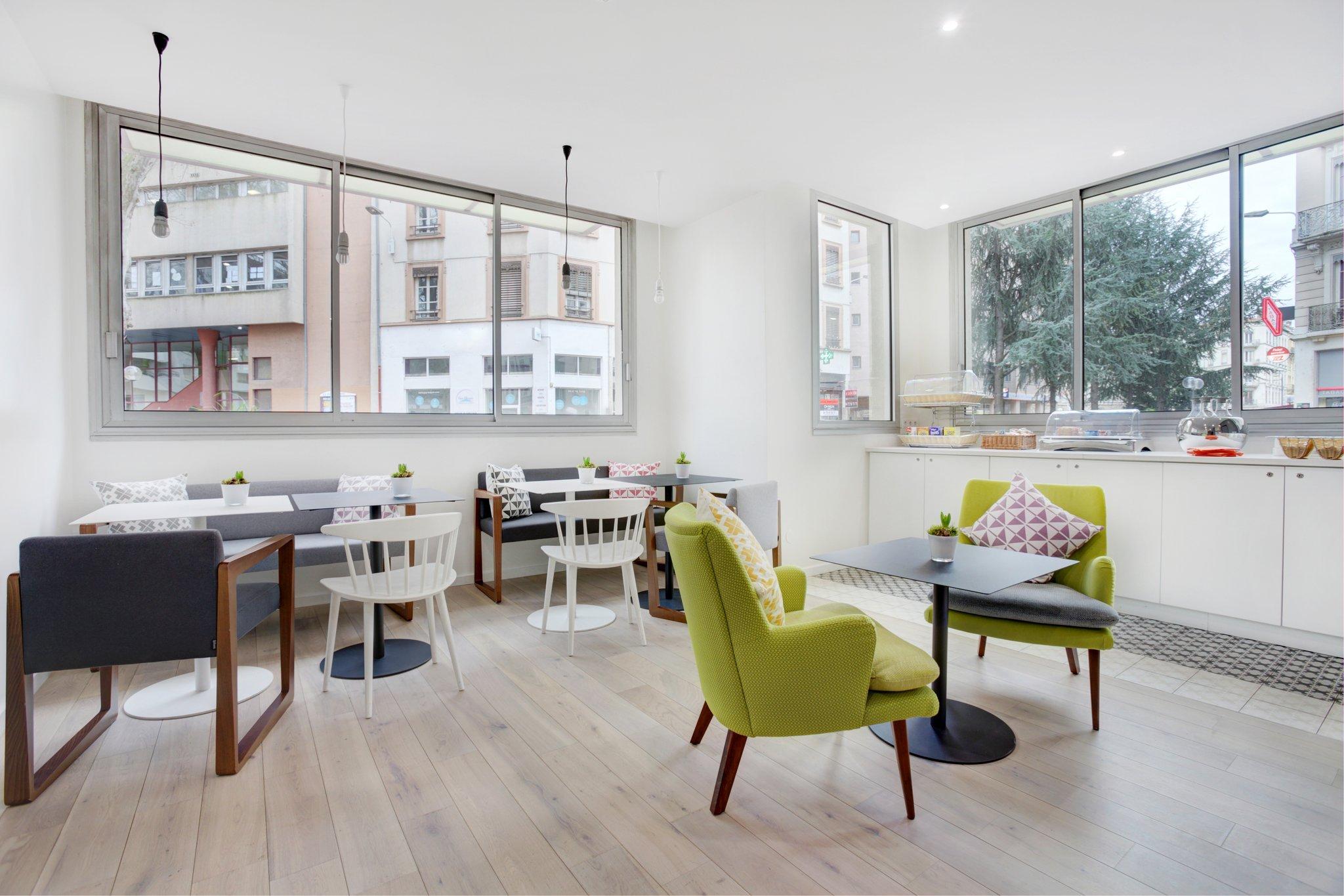 Đồ ăn và thức uống