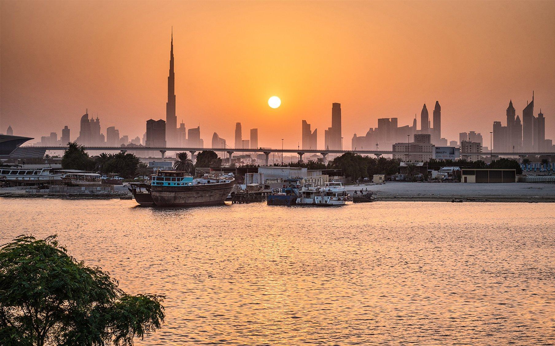 Khu vực xung quanh