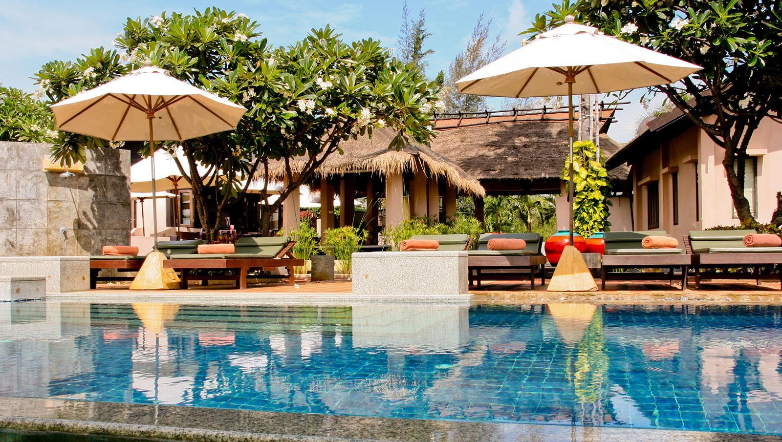 Khu vực xung quanh