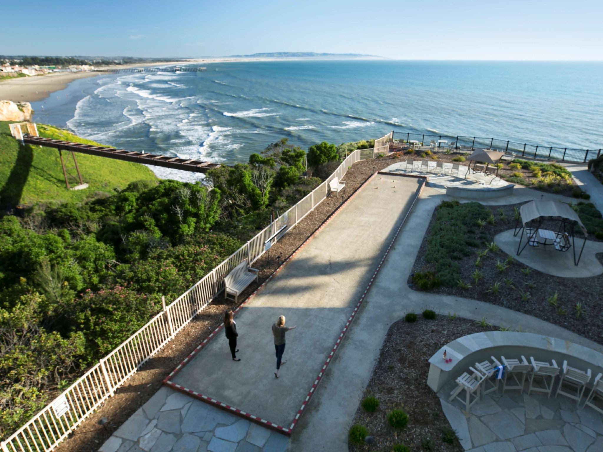 Ngoại cảnh khách sạn