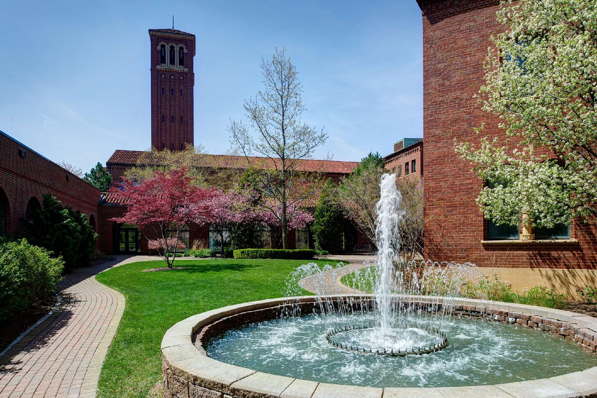 Ngoại cảnh khách sạn