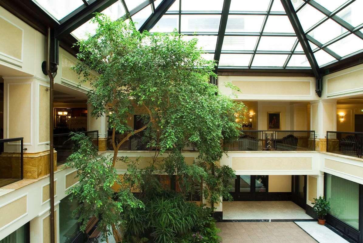 Ngoại cảnh khách sạn